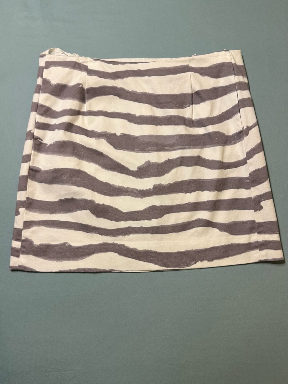 J.Crew Zebra Stripe Mini Skirt size 2- Vintage